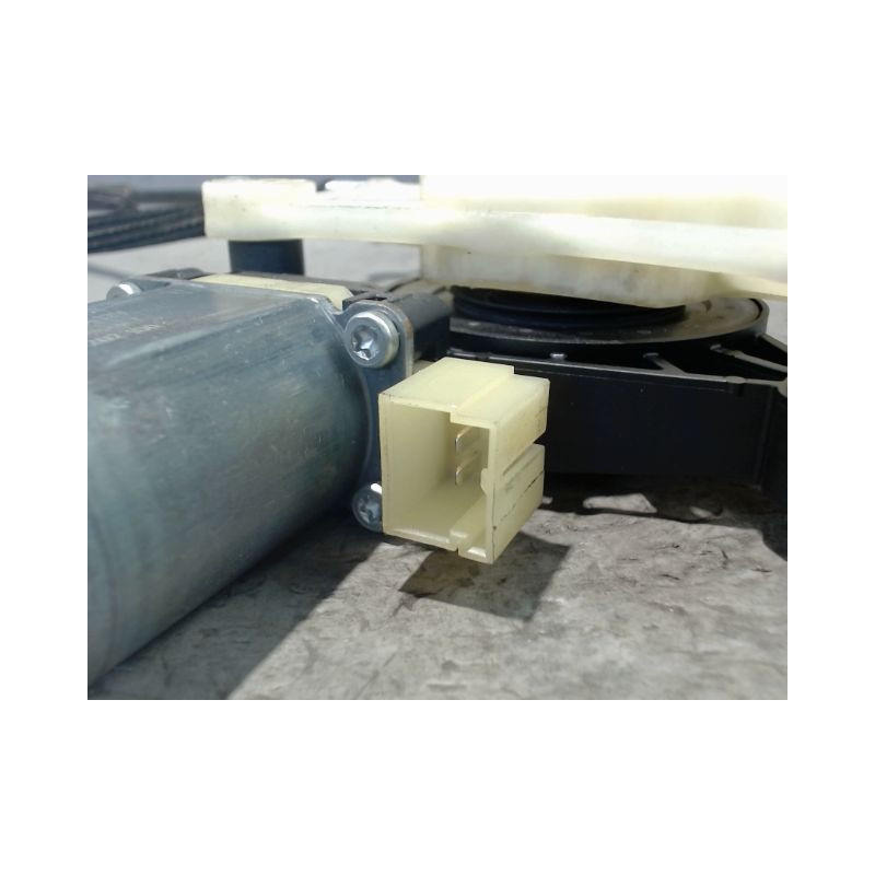 MECANISME+MOTEUR LEVE-GLACE AVANT DROIT SEAT LEON 2009-