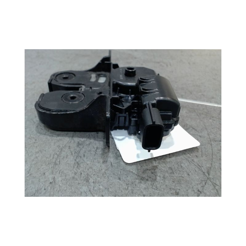 SERRURE HAYON  RENAULT CLIO