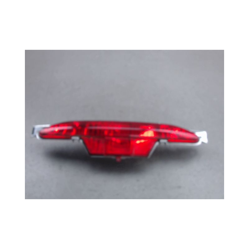 FEU BROUILLARD CENTRAL ARRIERE PEUGEOT 208