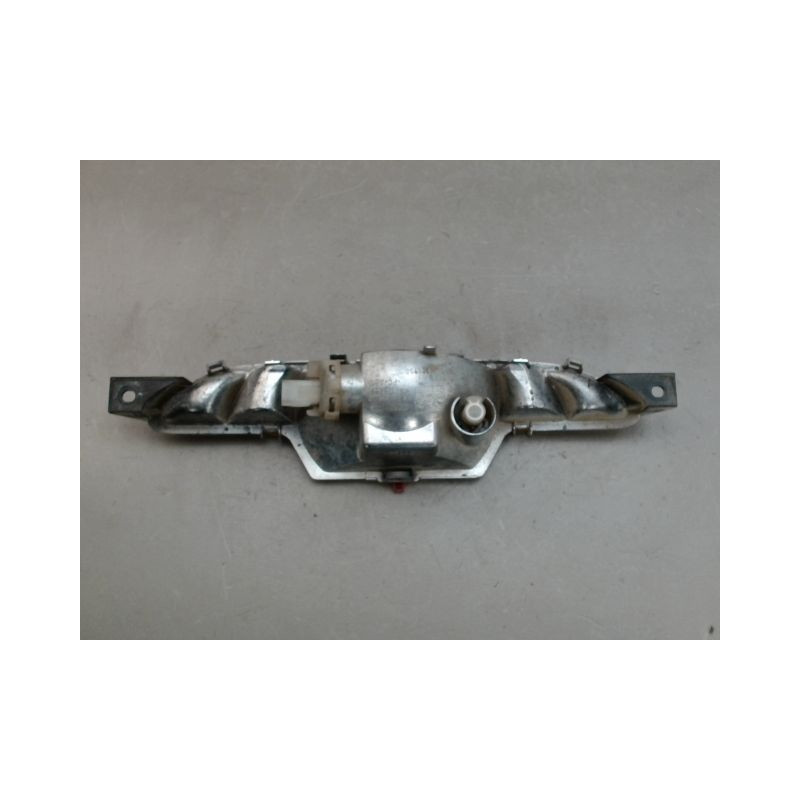 FEU BROUILLARD CENTRAL ARRIERE PEUGEOT 208