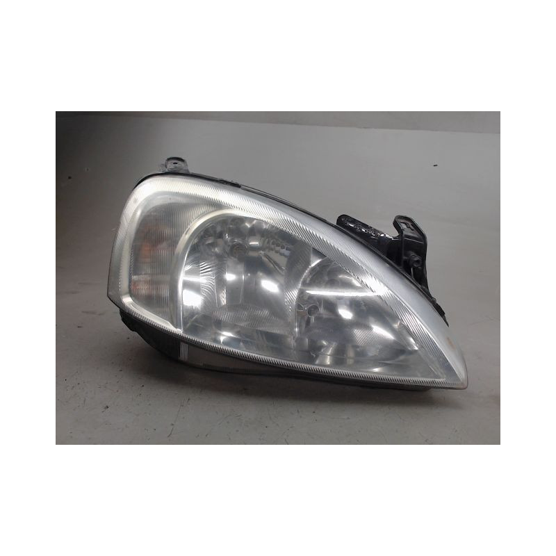PHARE DROIT OPEL CORSA