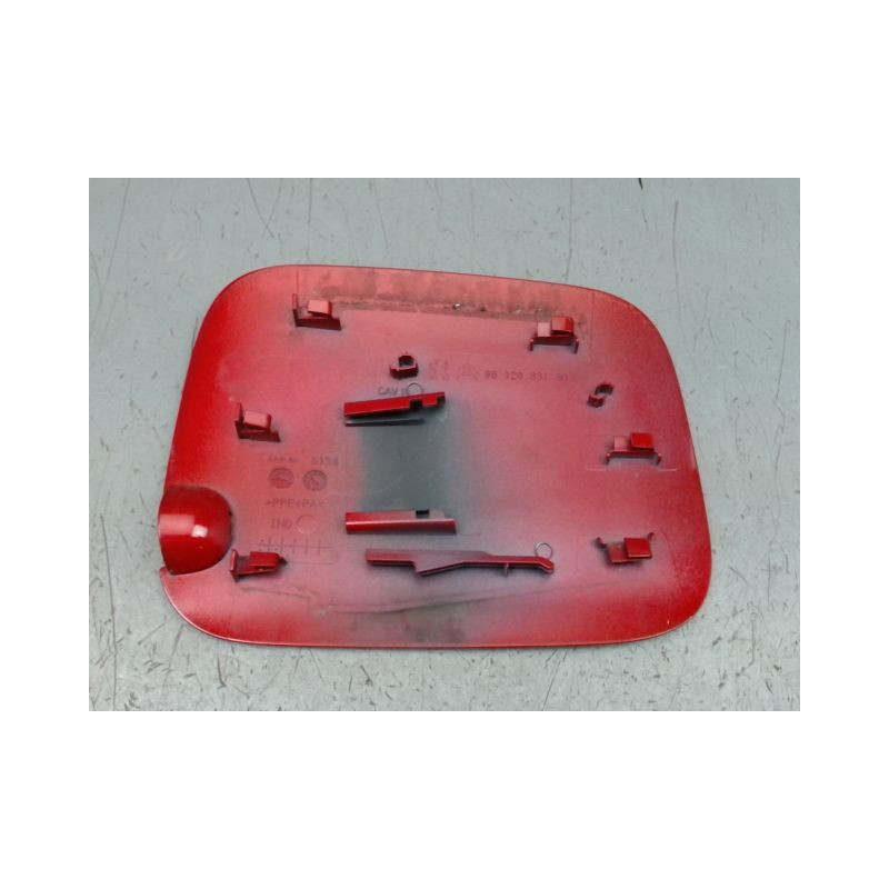VOLET DE TRAPPE CARBURANT RENAULT MEGANE