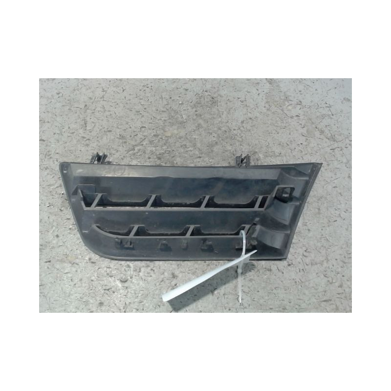 GRILLE CALANDRE DROIT RENAULT MODUS 2004-2007