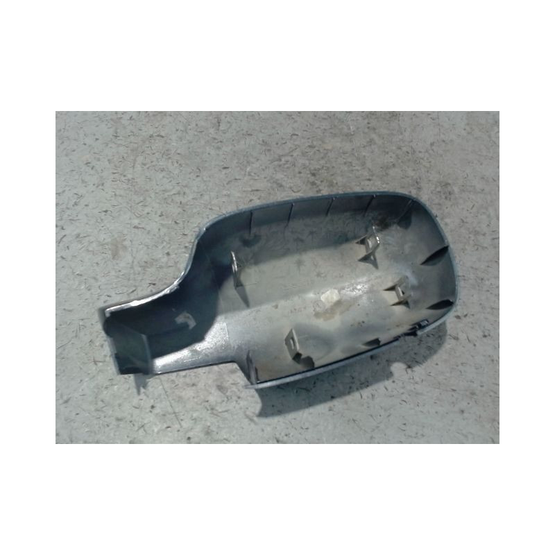 CARENAGE RETROVISEUR EXTERIEUR DROIT RENAULT SCENIC II PH1 02-06