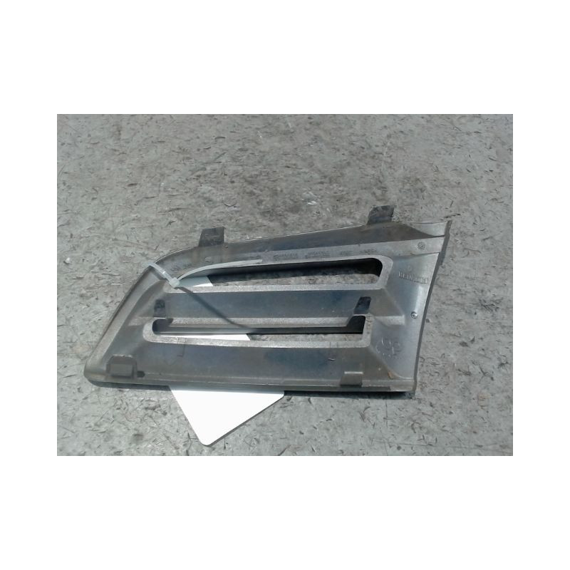 GRILLE CALANDRE DROIT RENAULT MODUS LONGUE 2008-