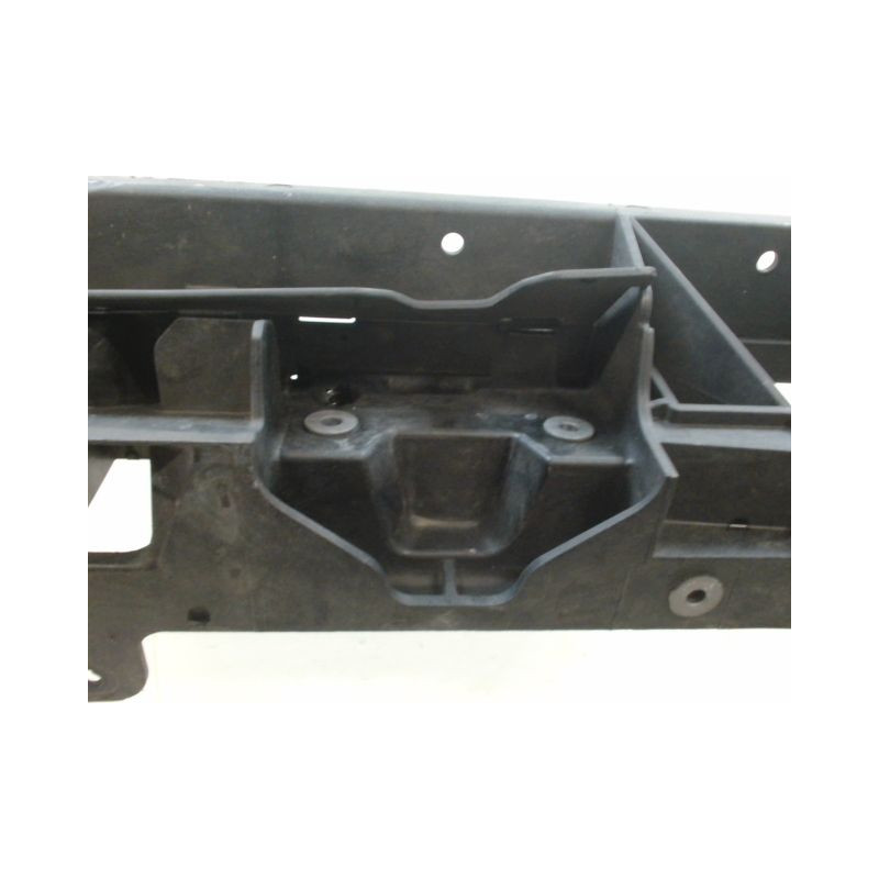 TRAVERSE SUPERIEURE ARMATURE AVANT PEUGEOT 3008 2009-