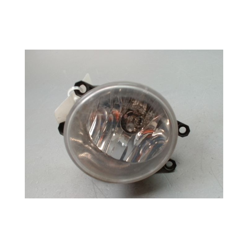 PHARE ANTIBROUILLARD AVANT GAUCHE PEUGEOT 108