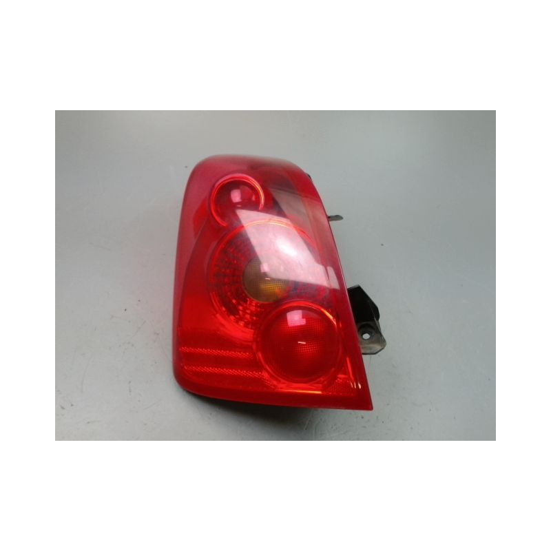 FEU ARRIERE GAUCHE  NISSAN PRIMERA IV 2002-2006