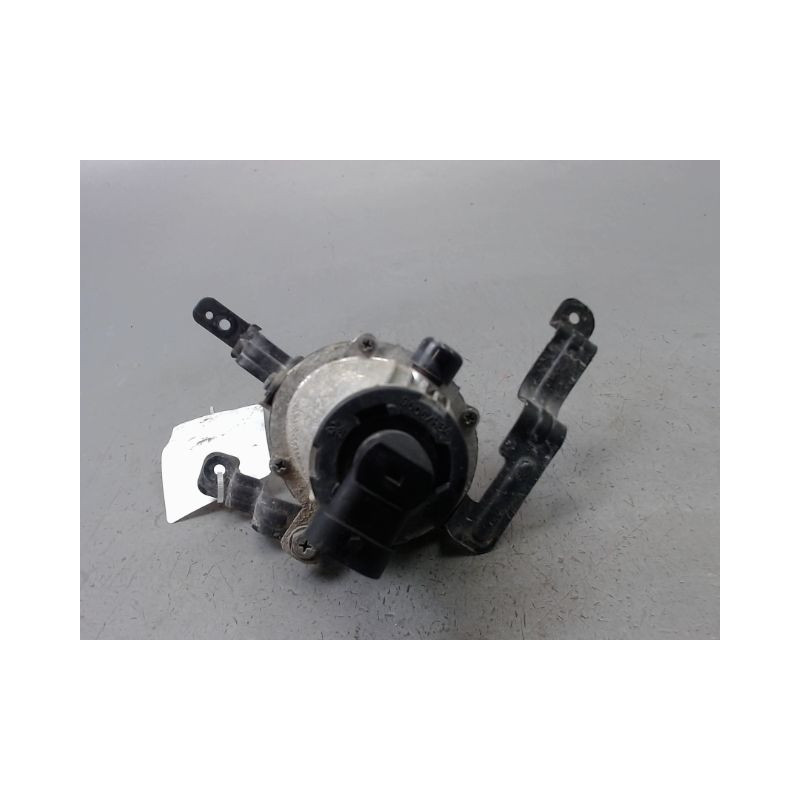 PHARE ANTIBROUILLARD AVANT DROIT KIA CEE´D