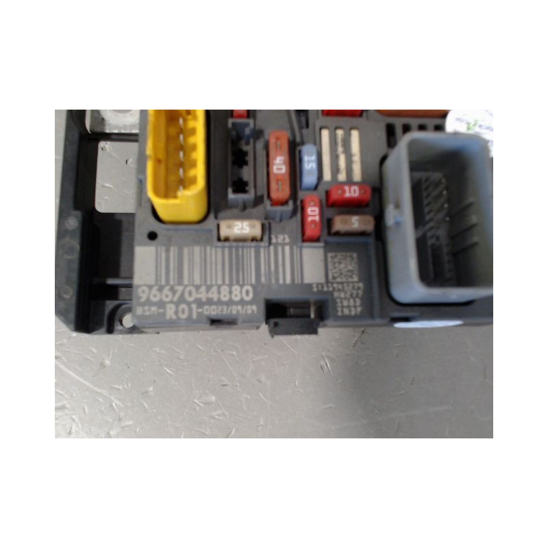 BOITE A FUSIBLES CITROEN GRAND C4 PICASSO MONOSP. I LONG 2006-2013