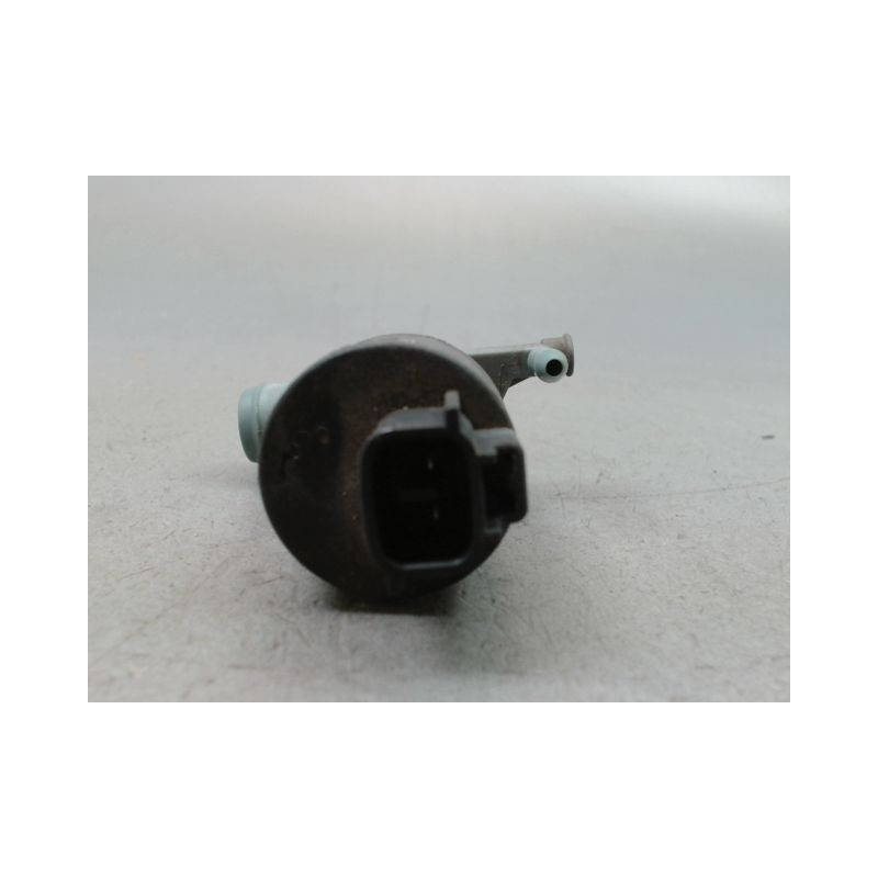 POMPE LAVE-GLACE AVANT TOYOTA YARIS 2005-