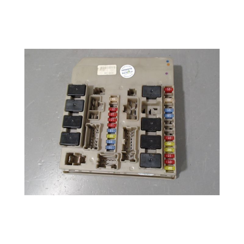 BOITE A FUSIBLES RENAULT CLIO III 2009-