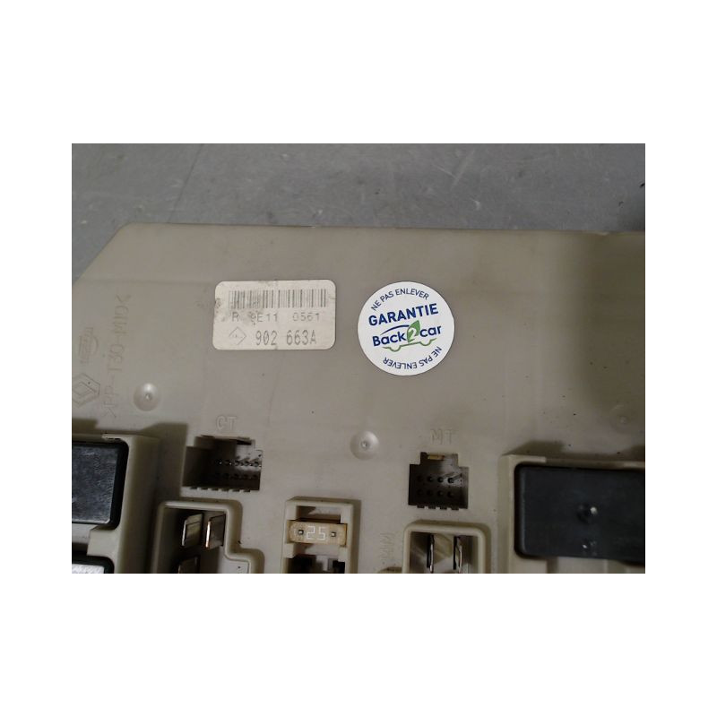 BOITE A FUSIBLES RENAULT CLIO III 2009-