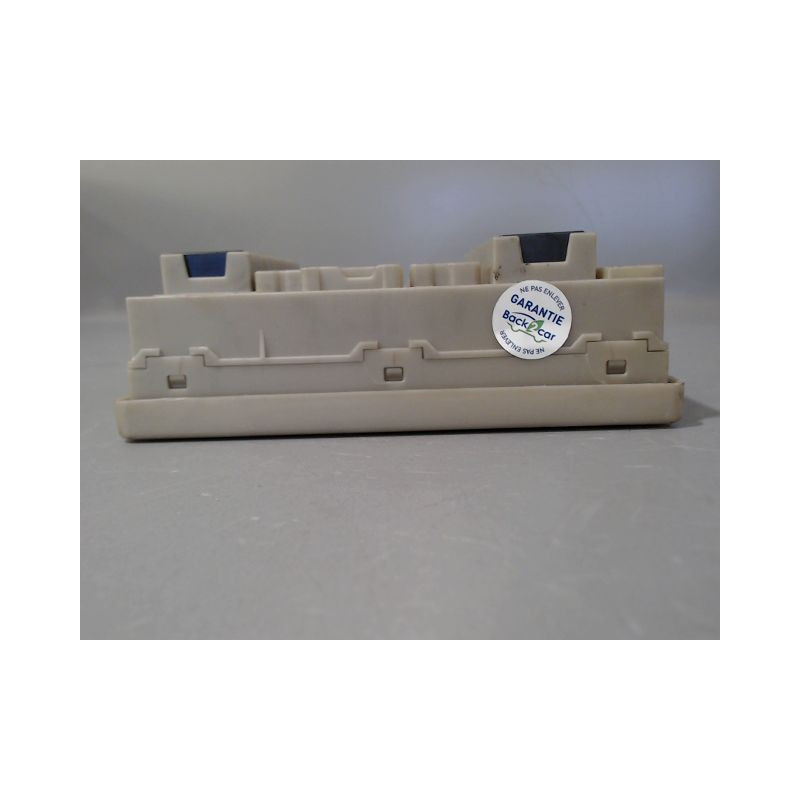 BOITE A FUSIBLES RENAULT CLIO III 2009-