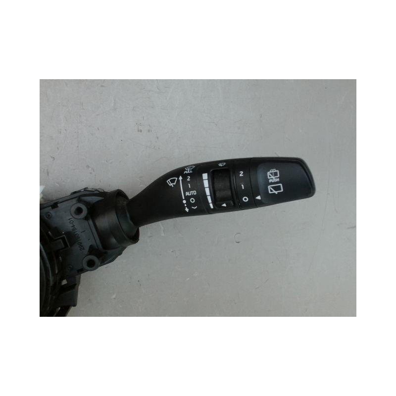 BLOC COMMODOS KIA STONIC