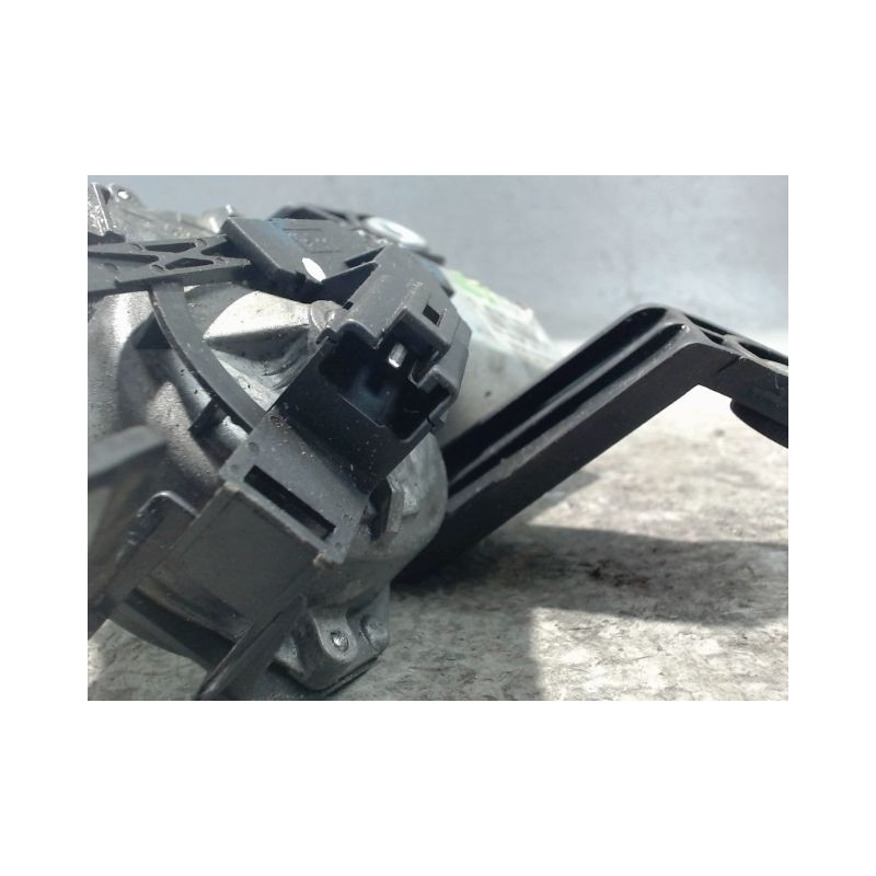 MOTEUR ESSUIE-GLACE ARRIERE TOYOTA YARIS 2003-