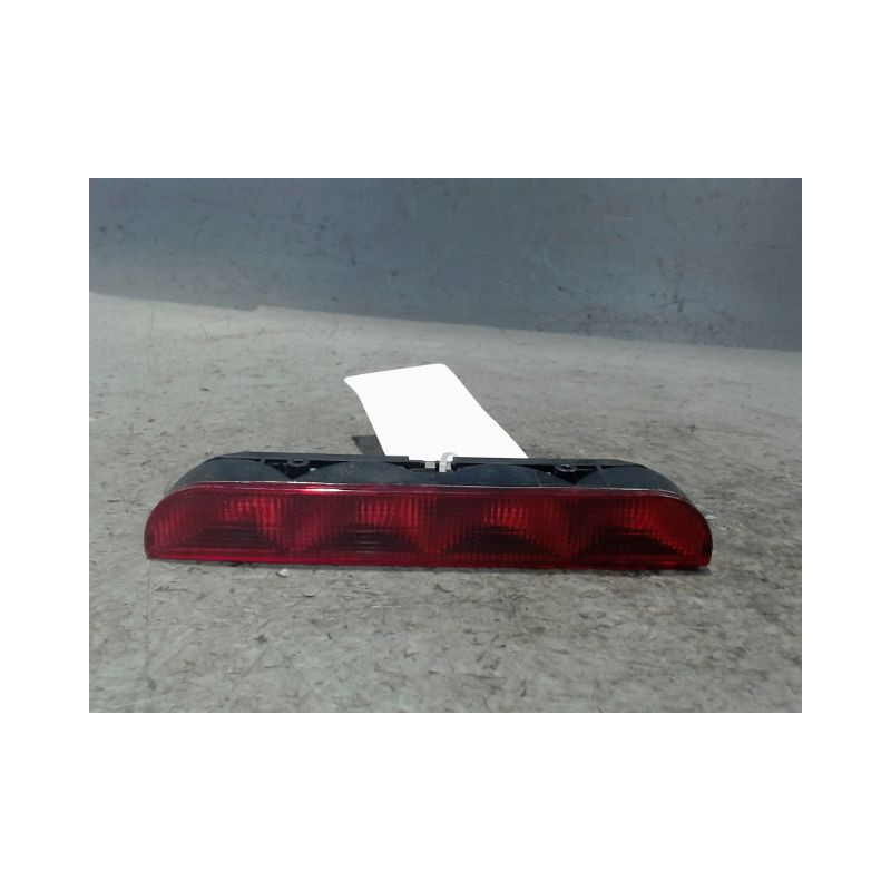 FEUX STOP SUPPLEMENTAIRE RENAULT LAGUNA