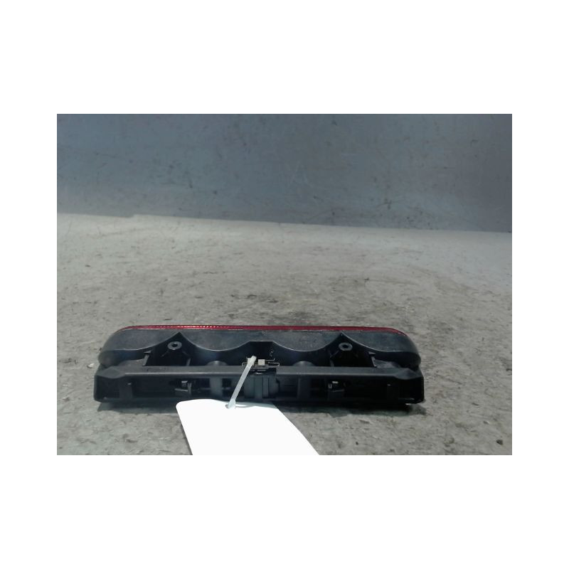 FEUX STOP SUPPLEMENTAIRE RENAULT LAGUNA
