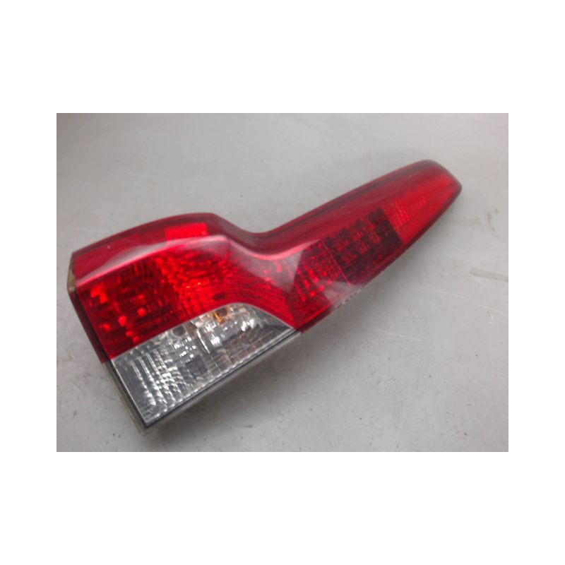 FEU ARRIERE GAUCHE  VOLVO V50