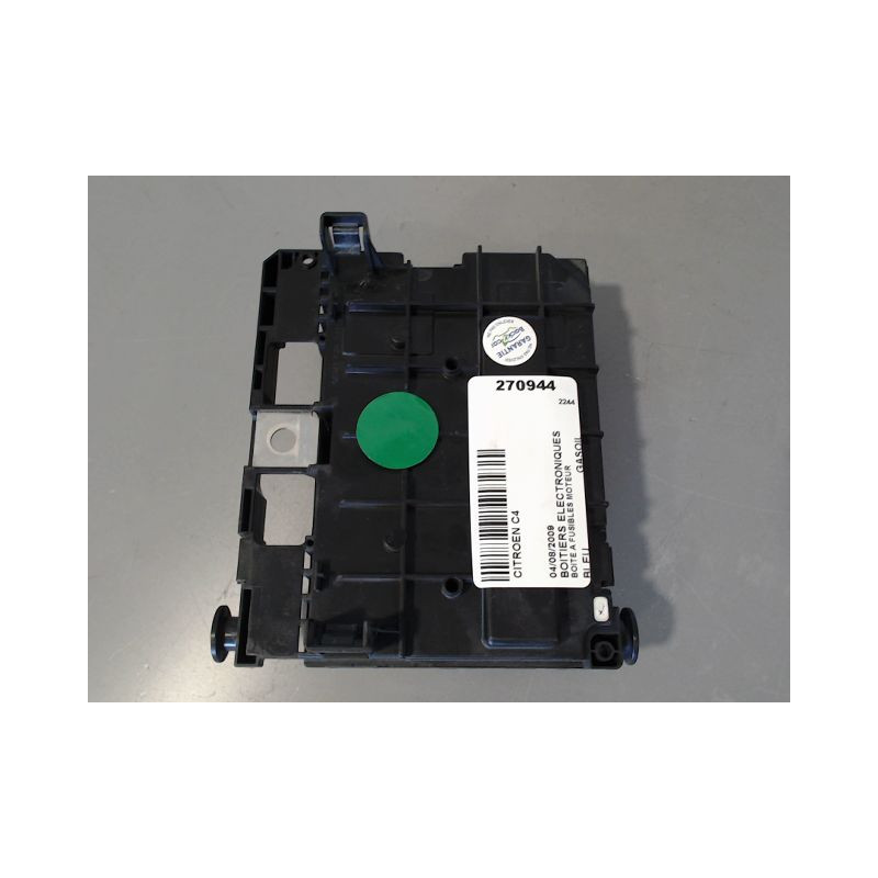 BOITE A FUSIBLES CITROEN C4