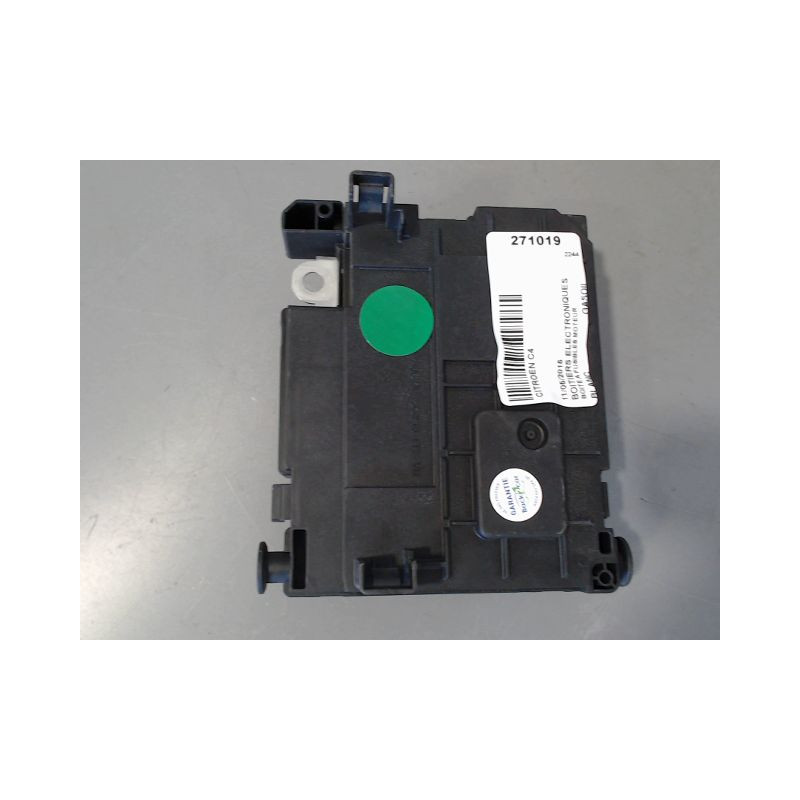 BOITE A FUSIBLES CITROEN C4
