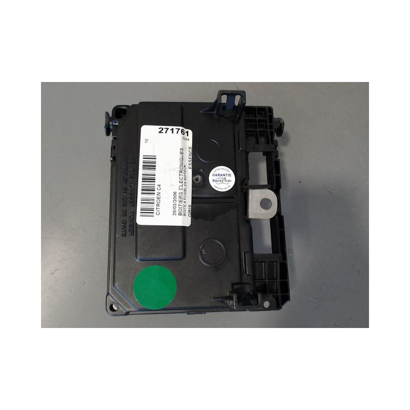 BOITE A FUSIBLES CITROEN C4