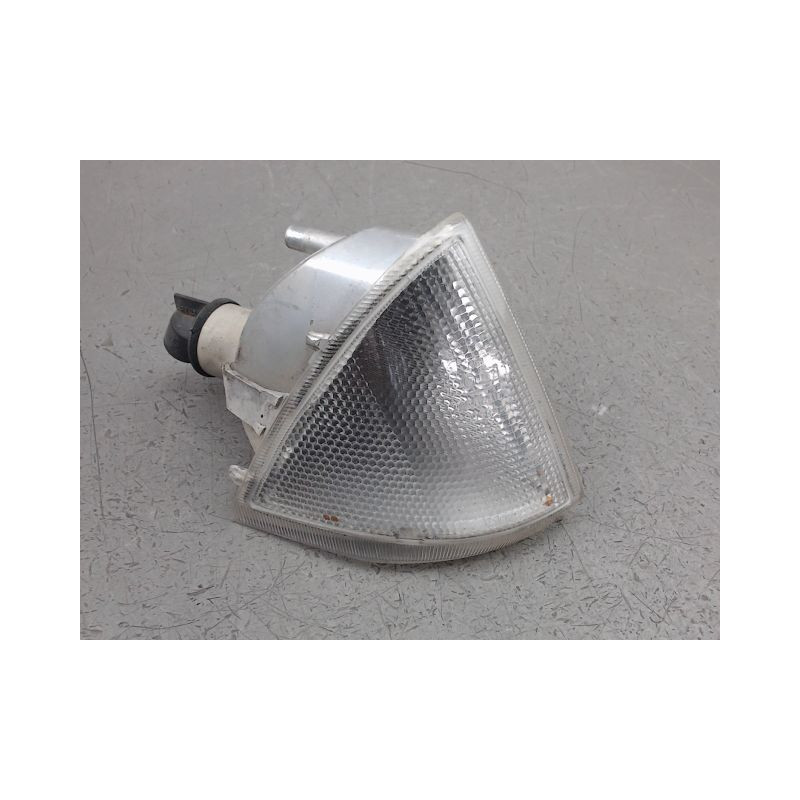 CLIGNOTANT DROIT CITROEN AX