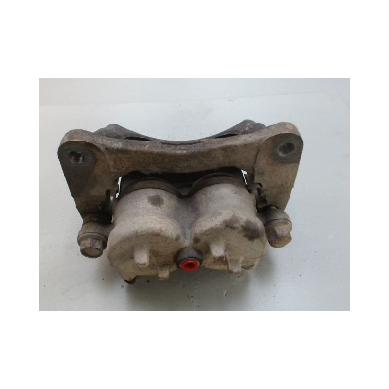 ETRIER DE FREIN AVANT GAUCHE MITSUBISHI PAJERO