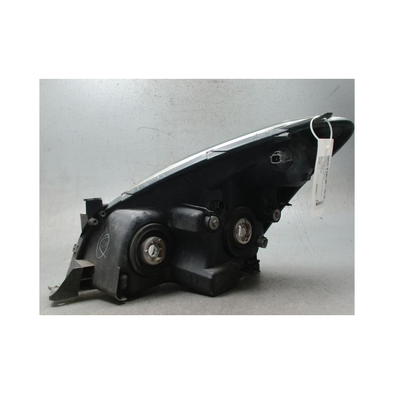 PHARE DROIT TOYOTA COROLLA VERSO 2004-2007