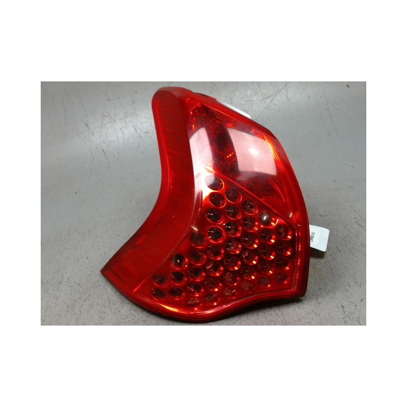 FEU ARRIERE GAUCHE  PEUGEOT 3008 2009-