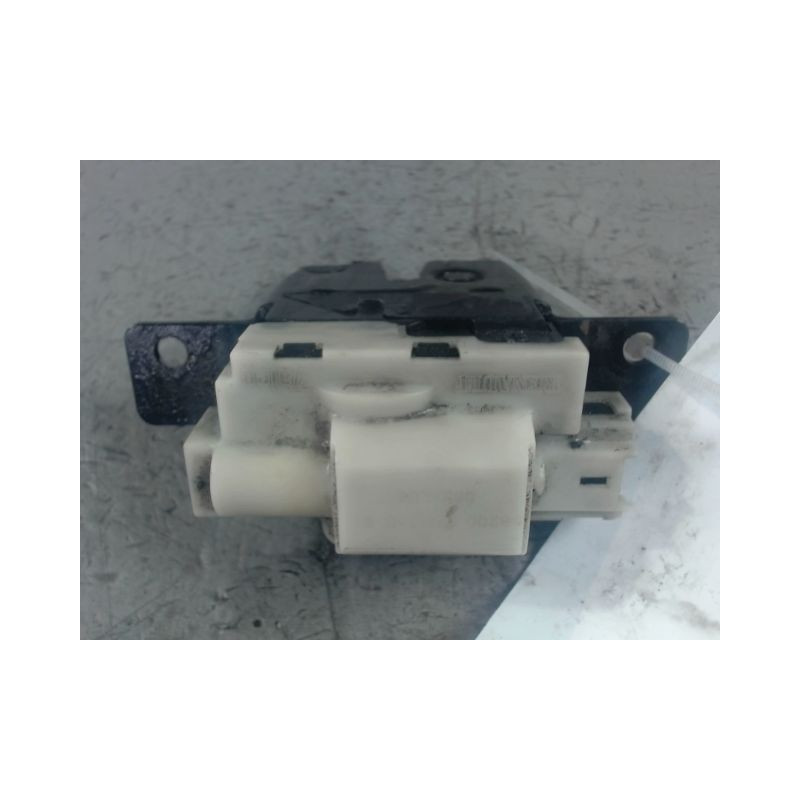 SERRURE HAYON  RENAULT SCENIC II PH1 02-06