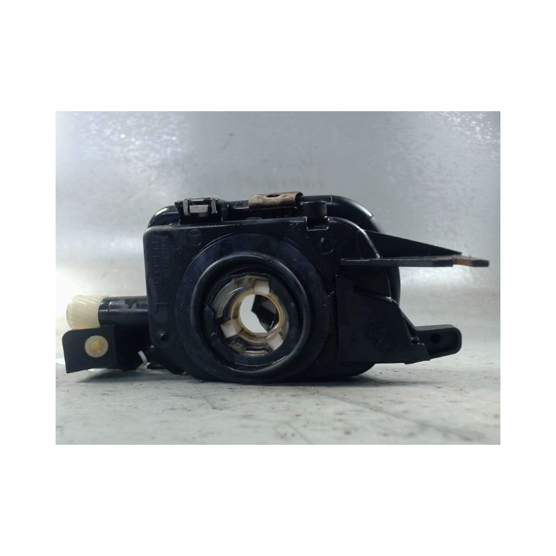 PHARE ANTIBROUILLARD AVANT GAUCHE MERCEDES CLASSE C 2004-
