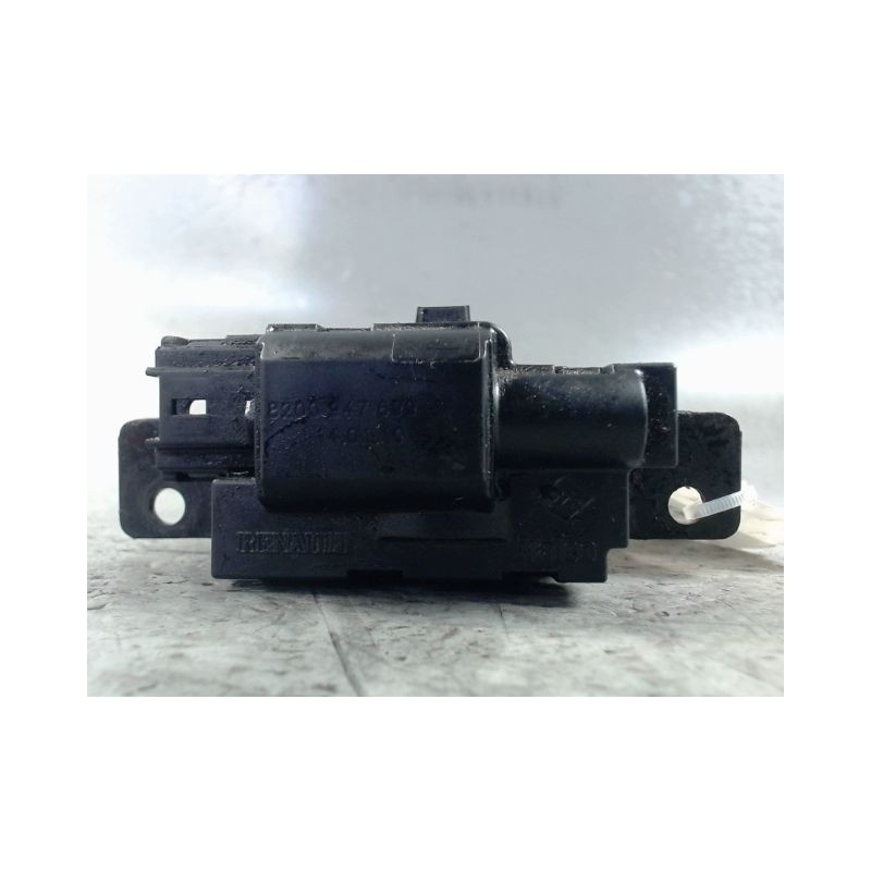 SERRURE HAYON  RENAULT SCENIC II PH1 02-06
