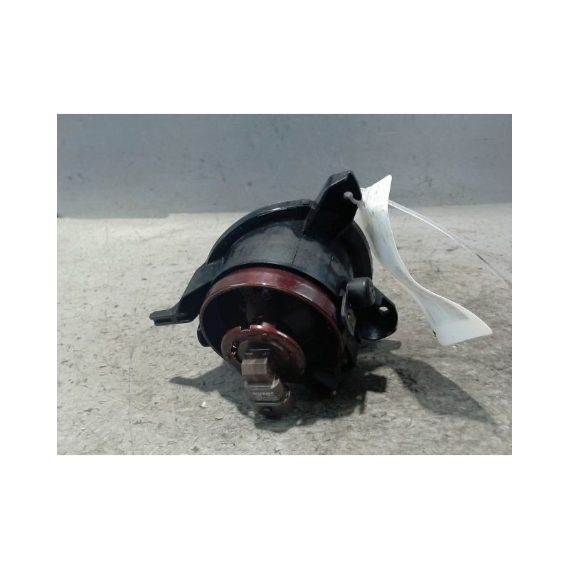 PHARE ANTIBROUILLARD AVANT GAUCHE TOYOTA COROLLA VERSO 2004-2007