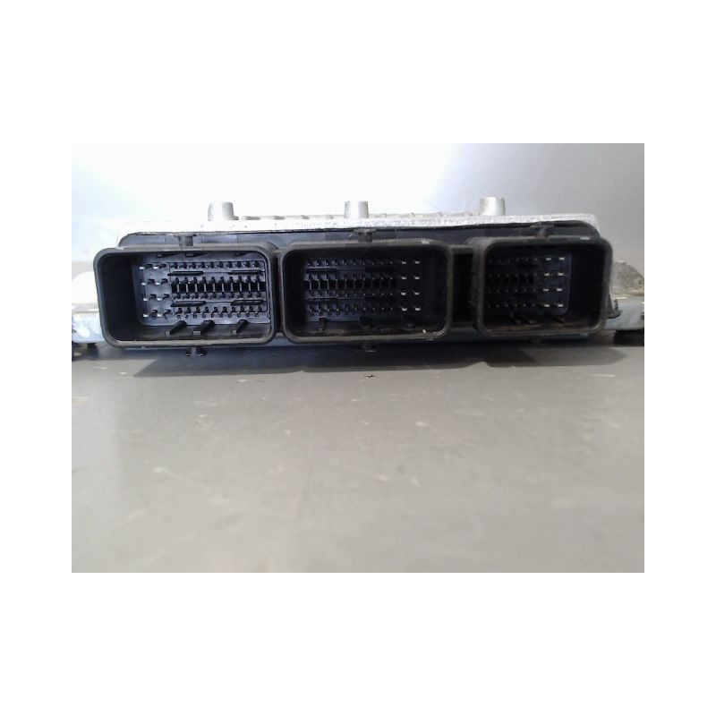 CALCULATEUR MOTEUR FORD C-MAX