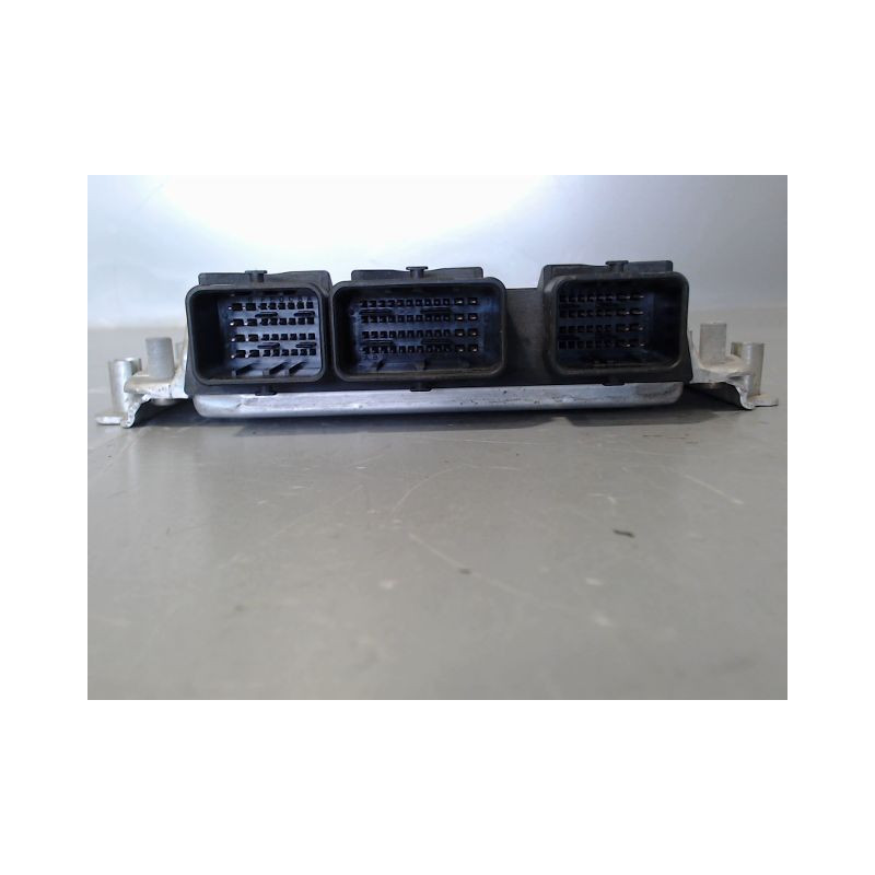 CALCULATEUR MOTEUR PEUGEOT 307