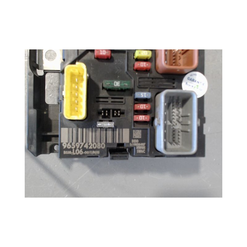 BOITE A FUSIBLES PEUGEOT 307