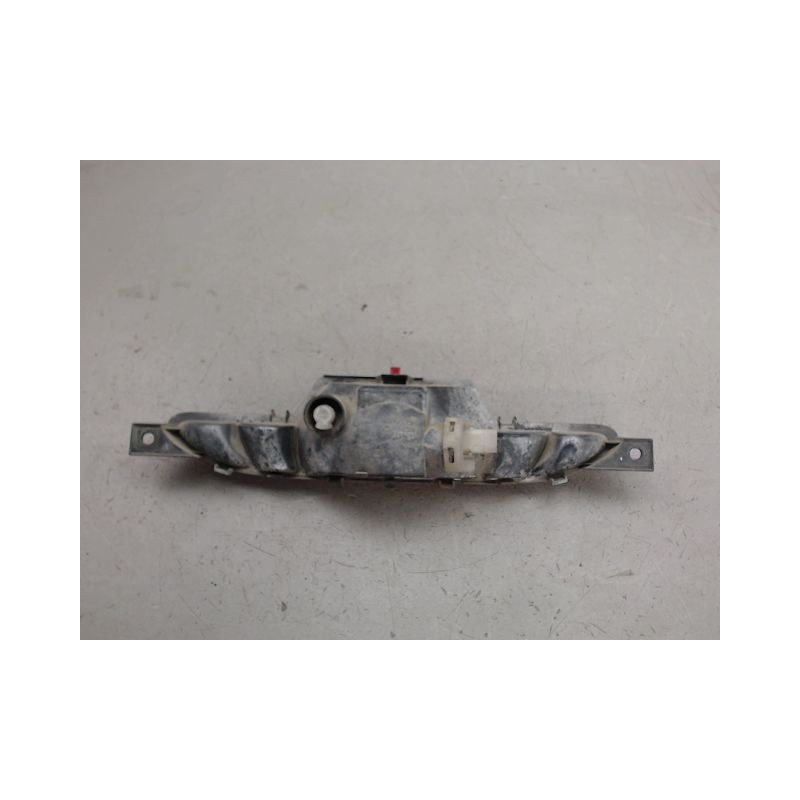 FEU BROUILLARD CENTRAL ARRIERE PEUGEOT 208
