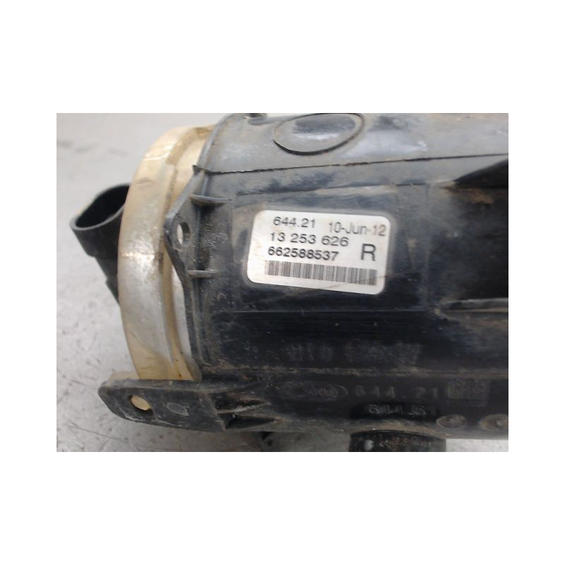 PHARE ANTIBROUILLARD AVANT DROIT OPEL CORSA