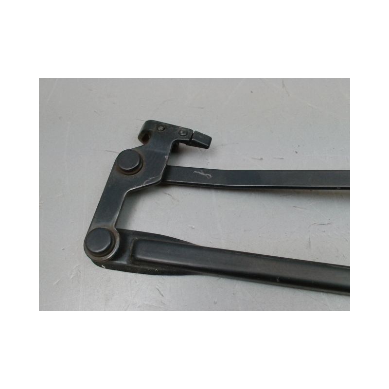 BRAS ESSUIE-GLACE AVANT TOYOTA YARIS 2005-
