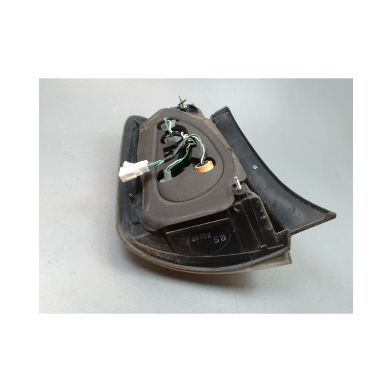 FEU ARRIERE DROIT TOYOTA PRIUS 2004-