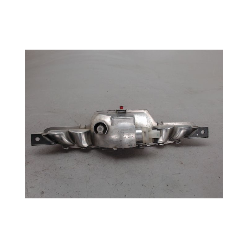 FEU BROUILLARD CENTRAL ARRIERE PEUGEOT 208