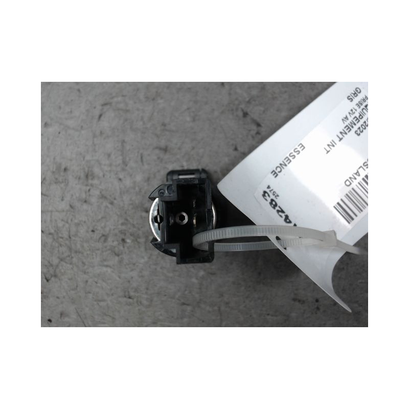 PRISE 12V AV OPEL CROSSLAND