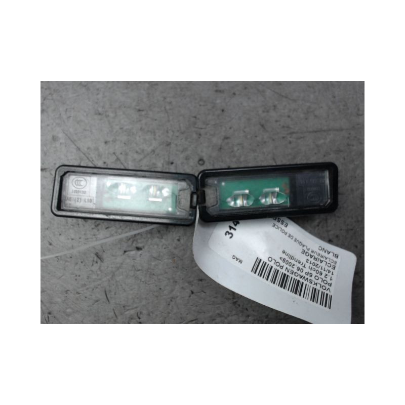 ECLAIREUR PLAQUE DE POLICE VOLKSWAGEN POLO 2009-
