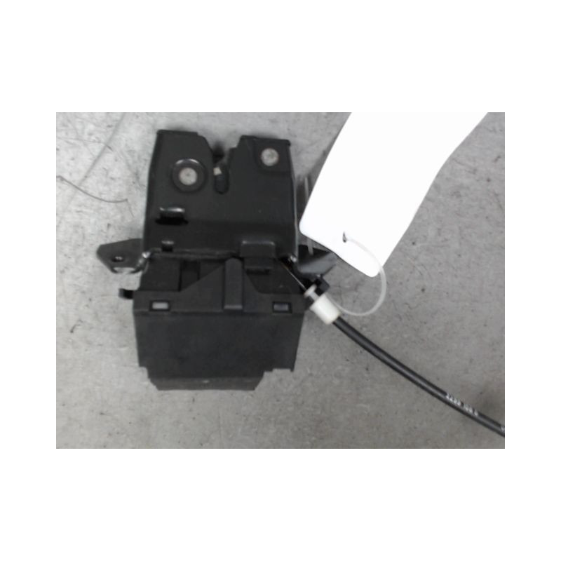 SERRURE COFFRE ARRIERE MERCEDES COUPE CLK 2002 -