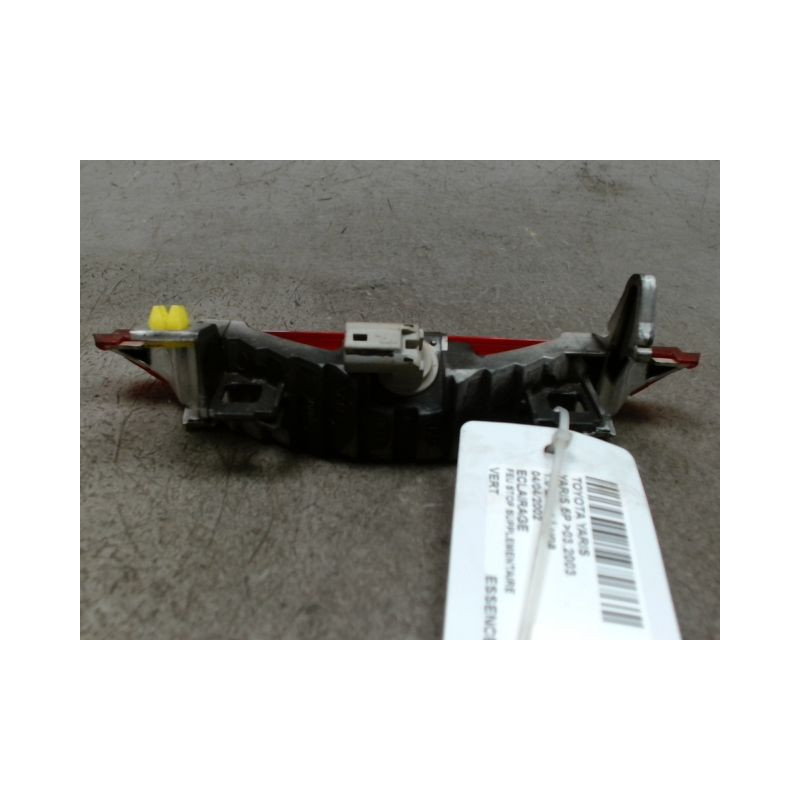 FEUX STOP SUPPLEMENTAIRE TOYOTA YARIS -2003