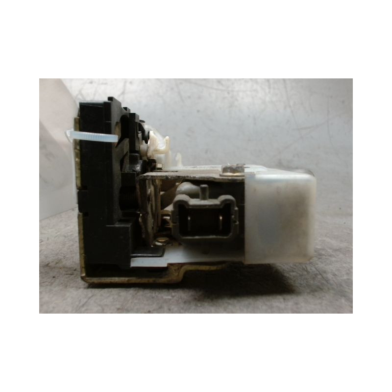 SYSTEME CONDAMNATION ARRIERE DROIT RENAULT CLIO II PH.2 01-06