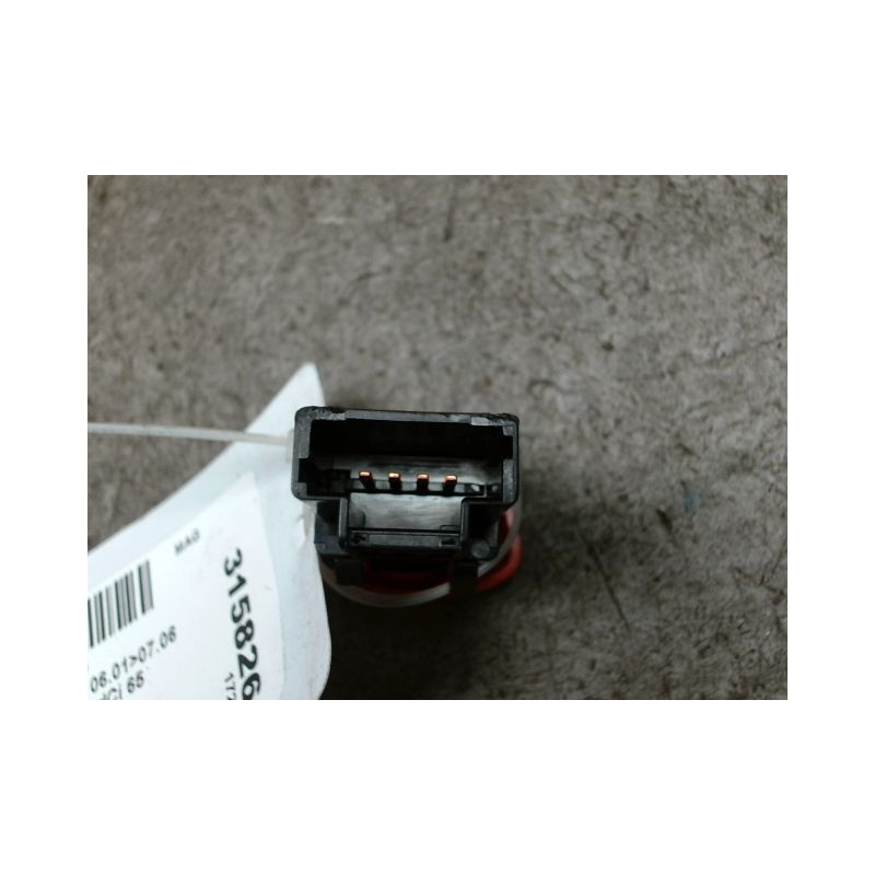 BOUTON DE WARNING RENAULT CLIO II PH.2 01-06