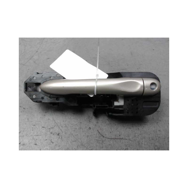 POIGNEE EXTERIEURE PORTE AVANT GAUCHE RENAULT MEGANE