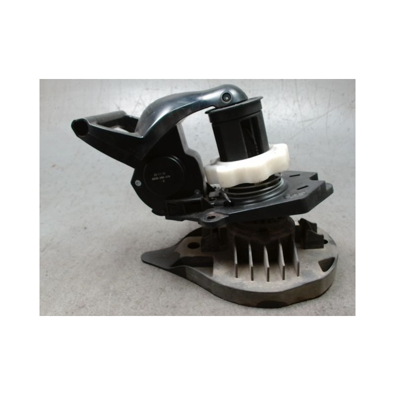 TREUIL DE ROUE DE SECOURS RENAULT CLIO III 2009-